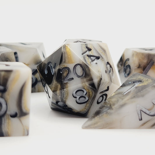 Marbled Wonder - 7 piece dice set